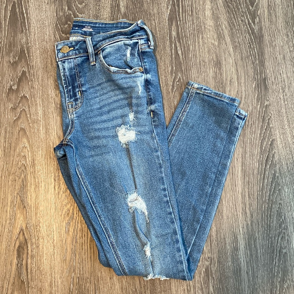 Old Navy dark blue mid rise super skinny jeans